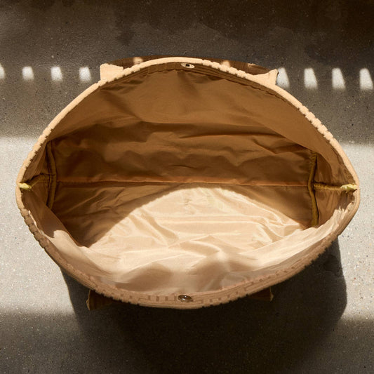 Quilted Tote Bag with Woven Texture: Light Blue