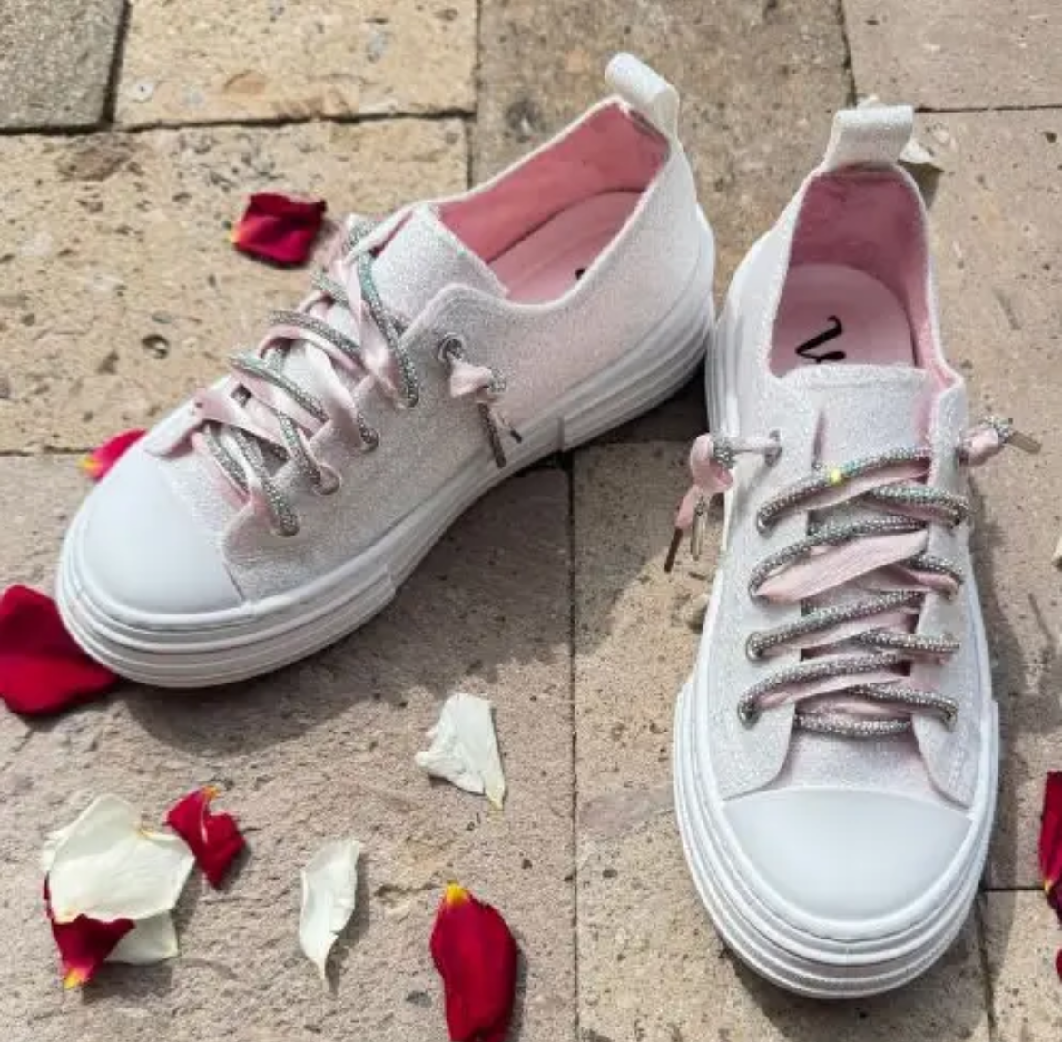 Aman Sneaker: Breast Cancer Awareness Limited Edition