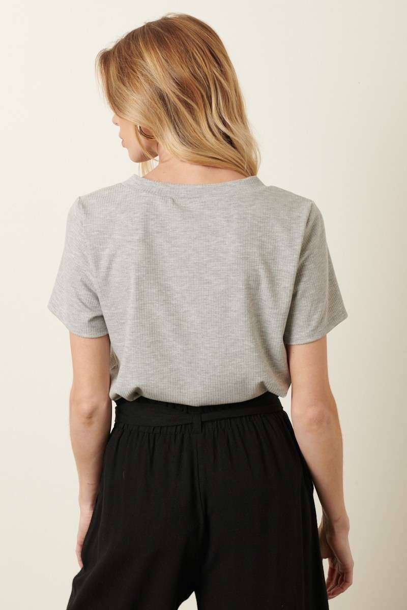 RIB KNIT V NECK TOP