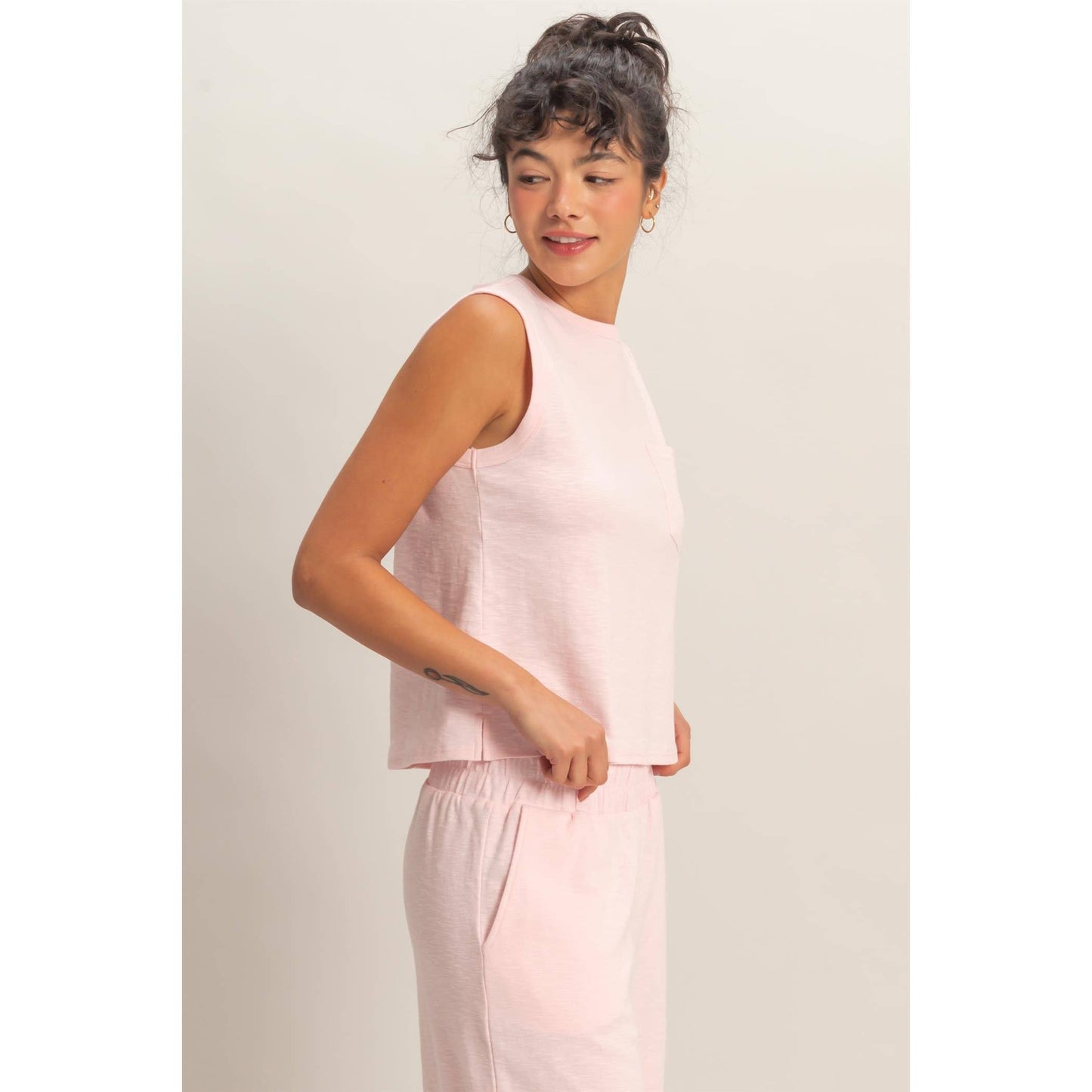 Sleeveless Cotton Top With Pocket: SOFT PINK