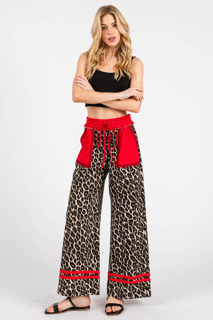LEOPARD PRINT TERRY WIDE LEG PANTS