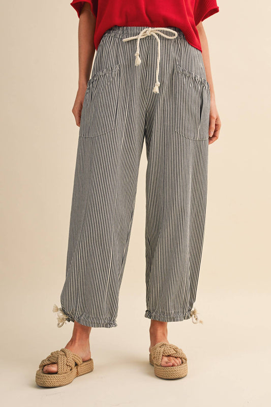STRIPED PARACHUTE PANTS: BLACK STRIPE