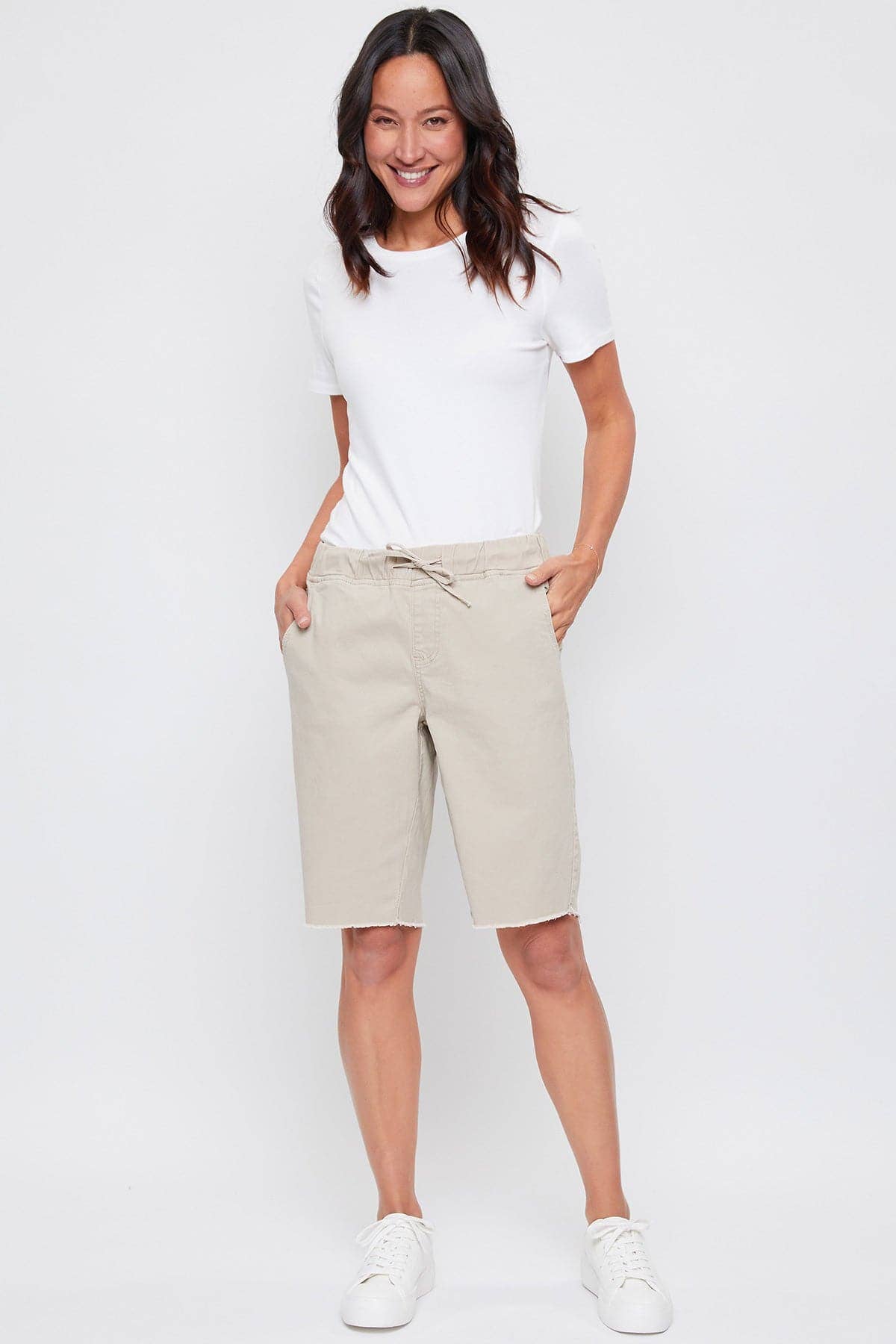 Elastic Waist Bermuda Short: Sesame