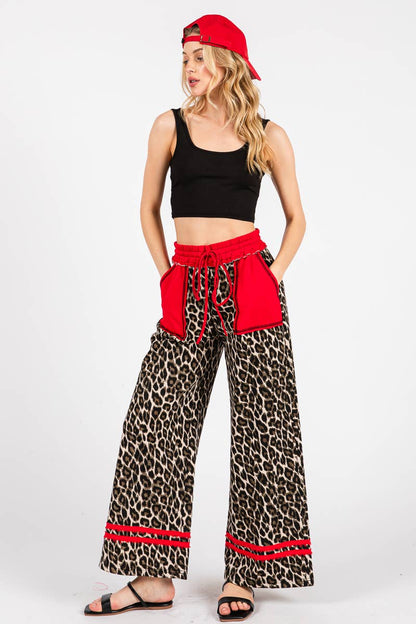 LEOPARD PRINT TERRY WIDE LEG PANTS