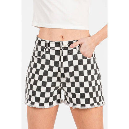 GAME DAY CHECKERED FRAYED HEM CASUAL SHORTS: BLACK