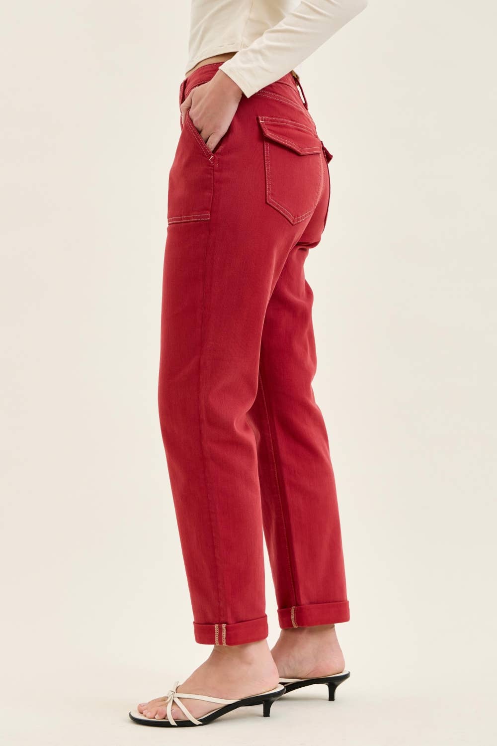 HW Aurora Weekender: HAUTE RED