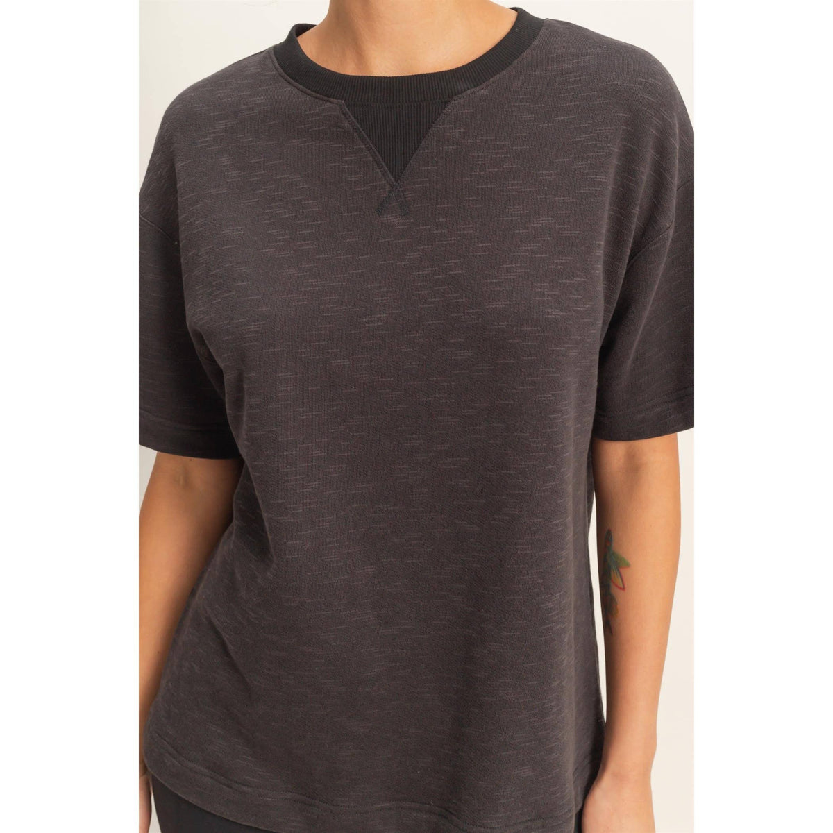 Crew Neck Short Sleeve Top: BLACK
