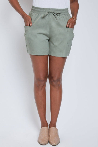 Drawstring Shorts with Pleated Side Pocketsq