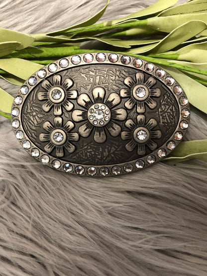 Oval Rhinestone Outlined